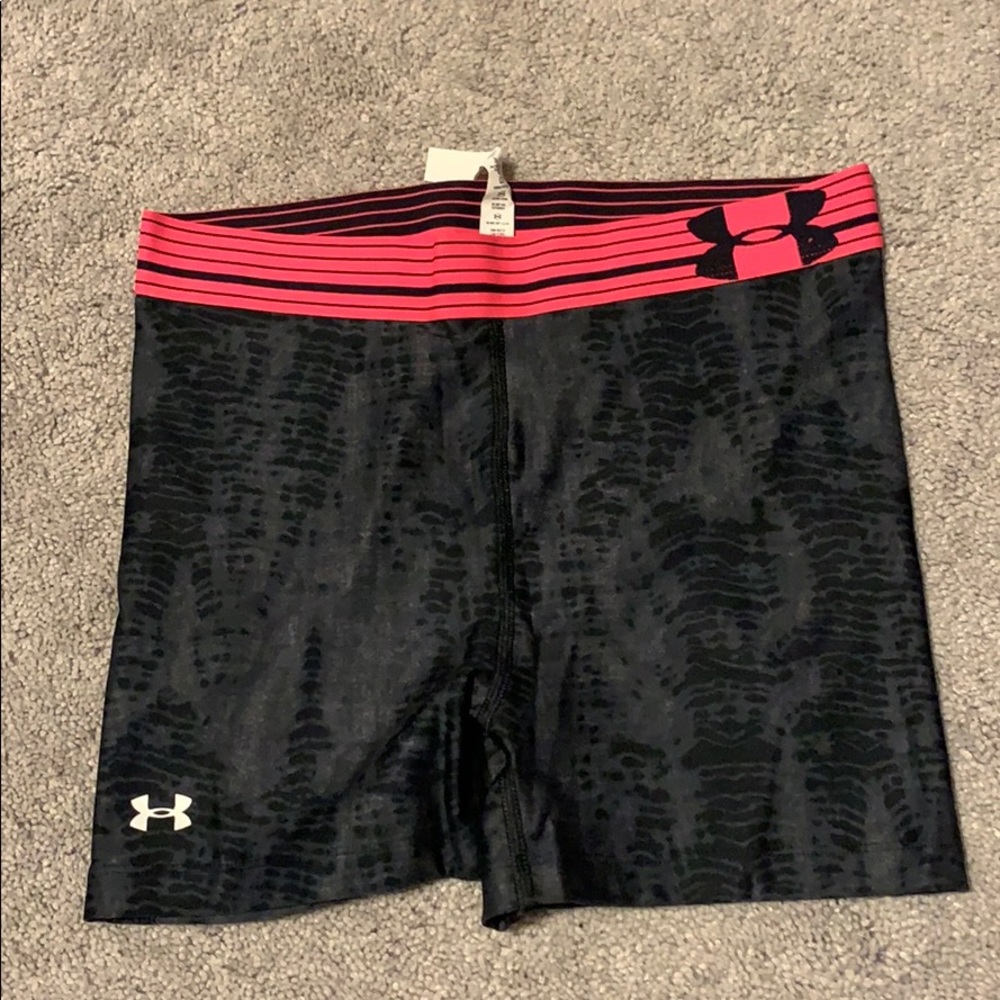 Under armour women’s compression shorts